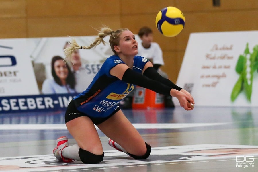 Zoe Liedtke verlängert bei den Deichstadtvolleys. Foto: Detlef Gottwald