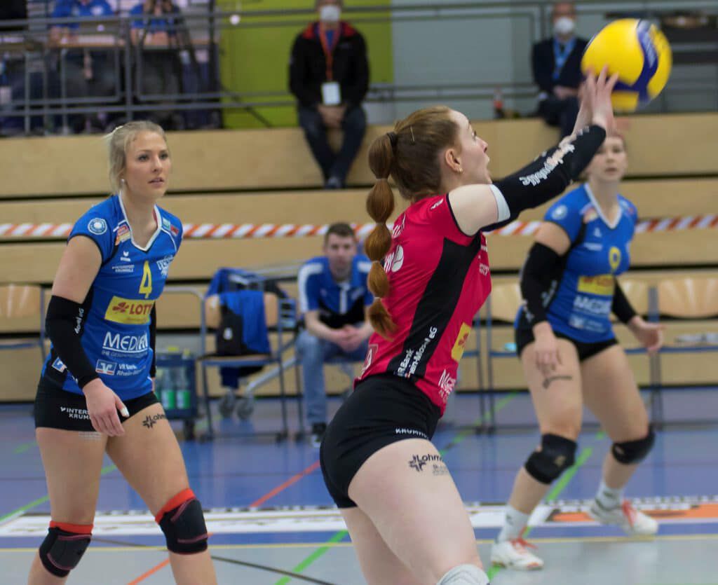 Maike Henning und Anna Church konzentriert auf dem Weg in die Bundesliga (Foto W.Tischler)